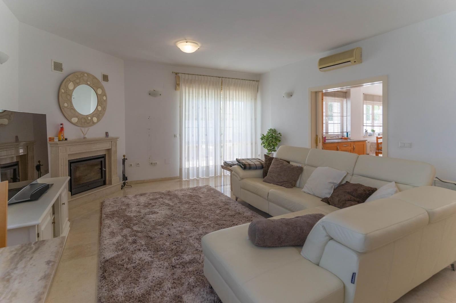 3 quarto Moradia para arrendar em Alhaurin el Grande com piscina garagem - 2 500 € (Ref: 9747893)