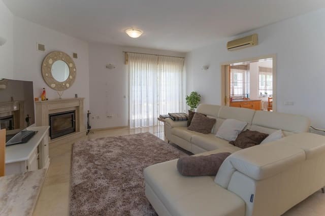 3 sypialnia Willa do wynajęcia w Alhaurín el Grande z basenem garażem - 2 500 € (Ref: 9747893)