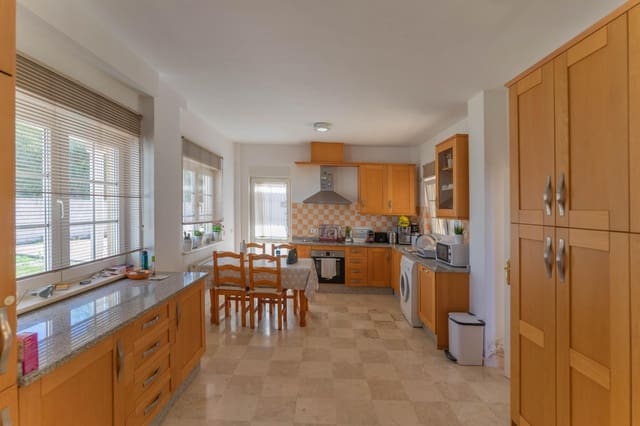 3 sypialnia Willa do wynajęcia w Alhaurín el Grande z basenem garażem - 2 500 € (Ref: 9747893)