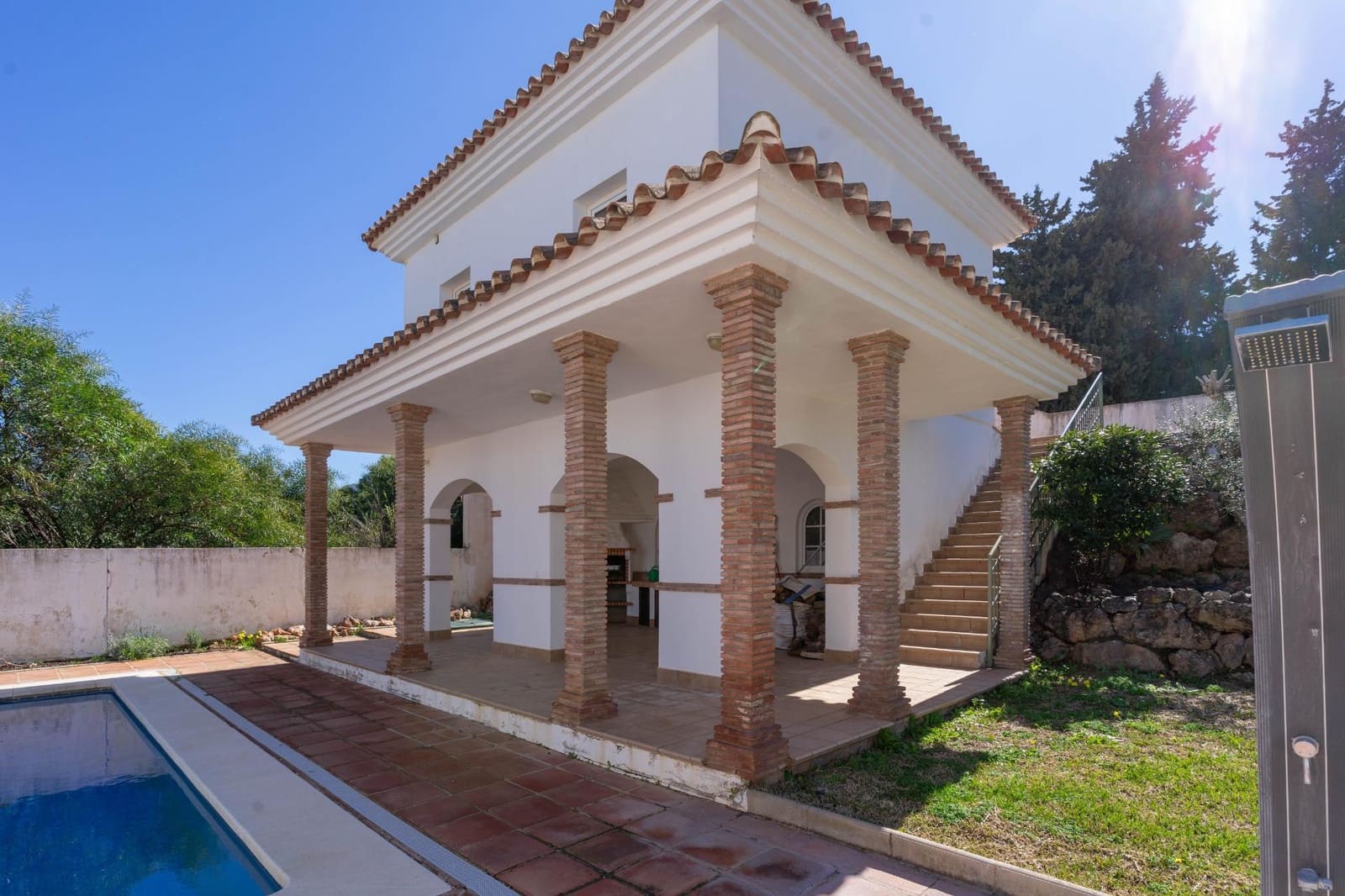 3 quarto Moradia para arrendar em Alhaurin el Grande com piscina garagem - 2 500 € (Ref: 9747893)