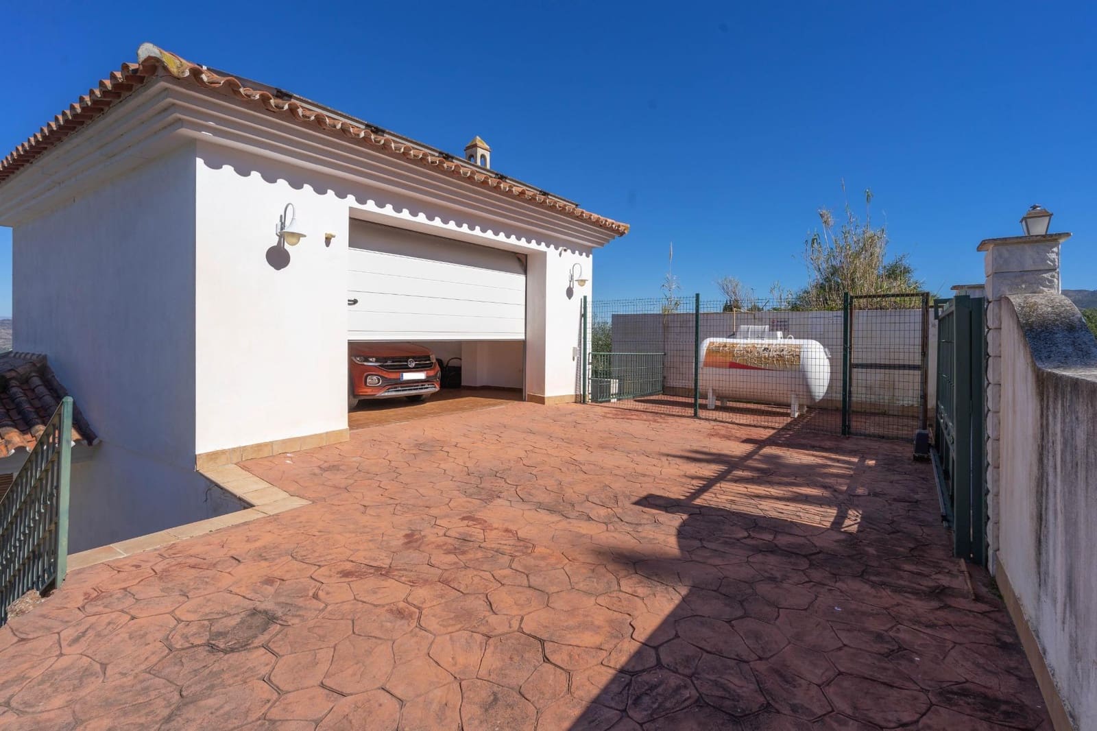 3 quarto Moradia para arrendar em Alhaurin el Grande com piscina garagem - 2 500 € (Ref: 9747893)