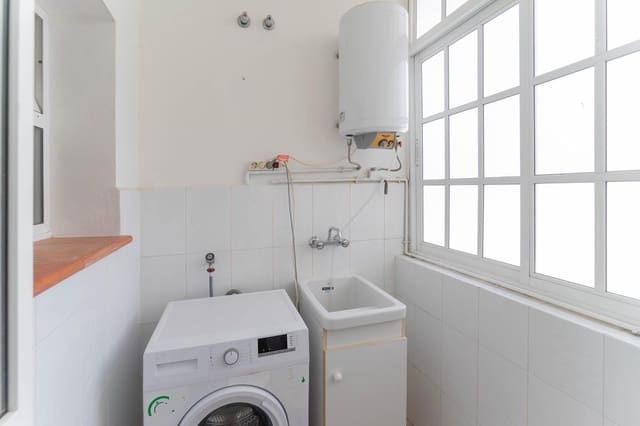 3 bedroom Penthouse for rent in Alhaurín el Grande - € 1,200 (Ref: 9825257)