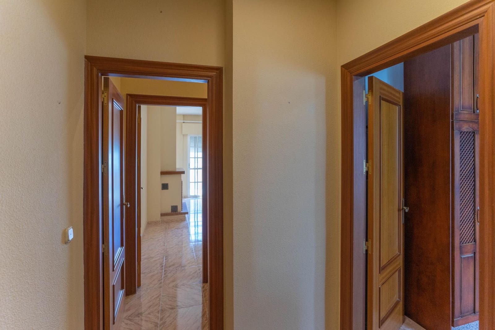 3 bedroom Penthouse for rent in Alhaurin el Grande - € 1,200 (Ref: 9825257)