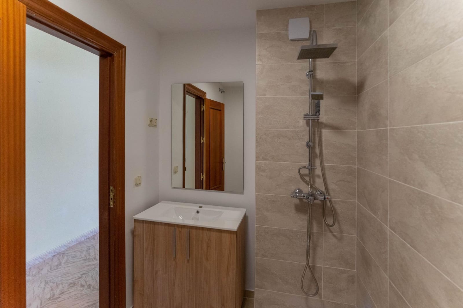 3 bedroom Penthouse for rent in Alhaurin el Grande - € 1,200 (Ref: 9825257)