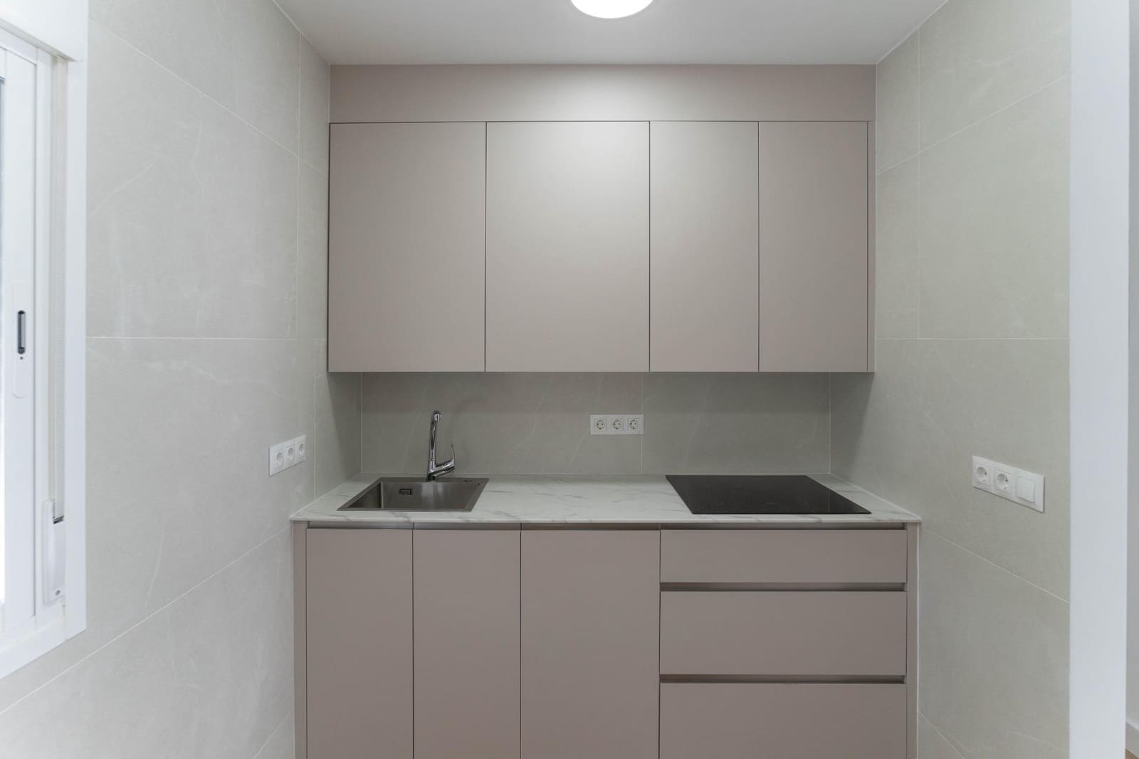 2 bedroom Apartment for rent in Alhaurin el Grande - € 850 (Ref: 9861874)