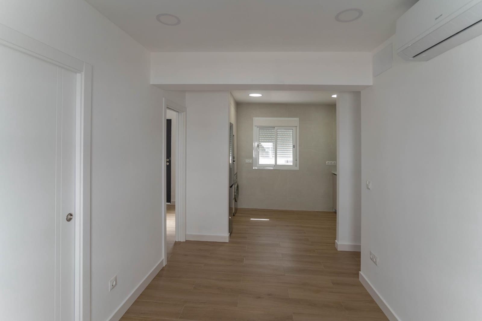 2 bedroom Apartment for rent in Alhaurin el Grande - € 850 (Ref: 9861874)