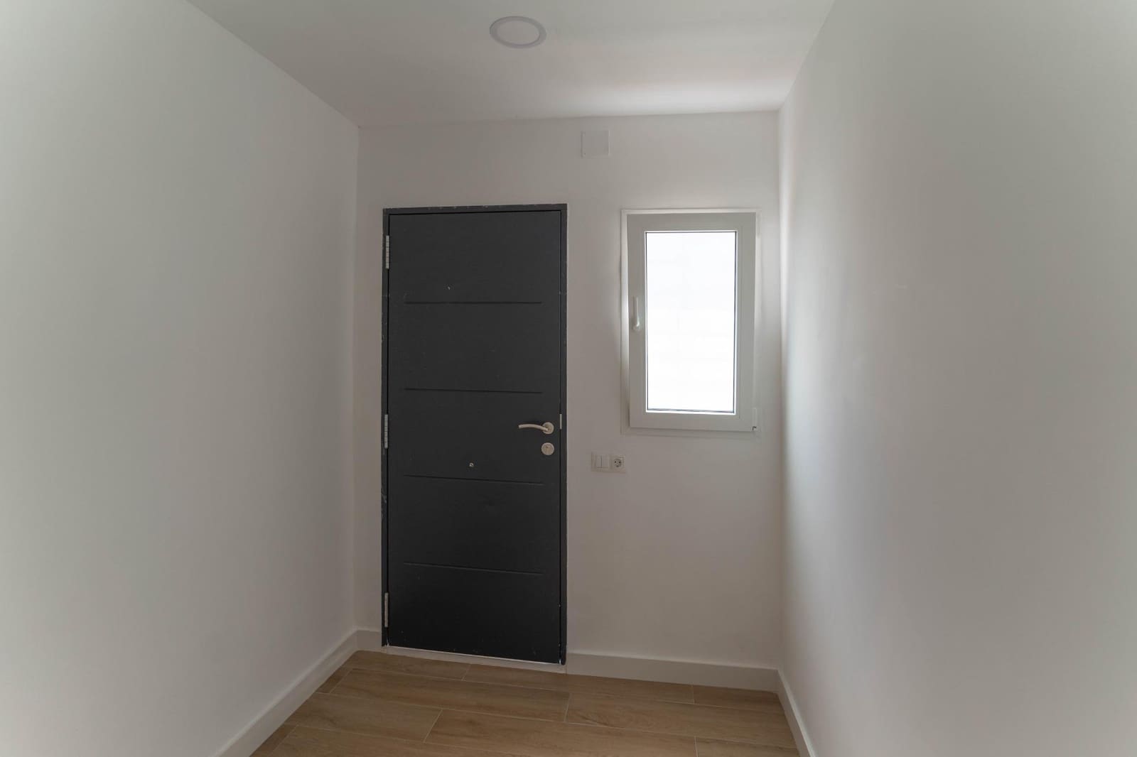 2 bedroom Apartment for rent in Alhaurin el Grande - € 850 (Ref: 9861874)