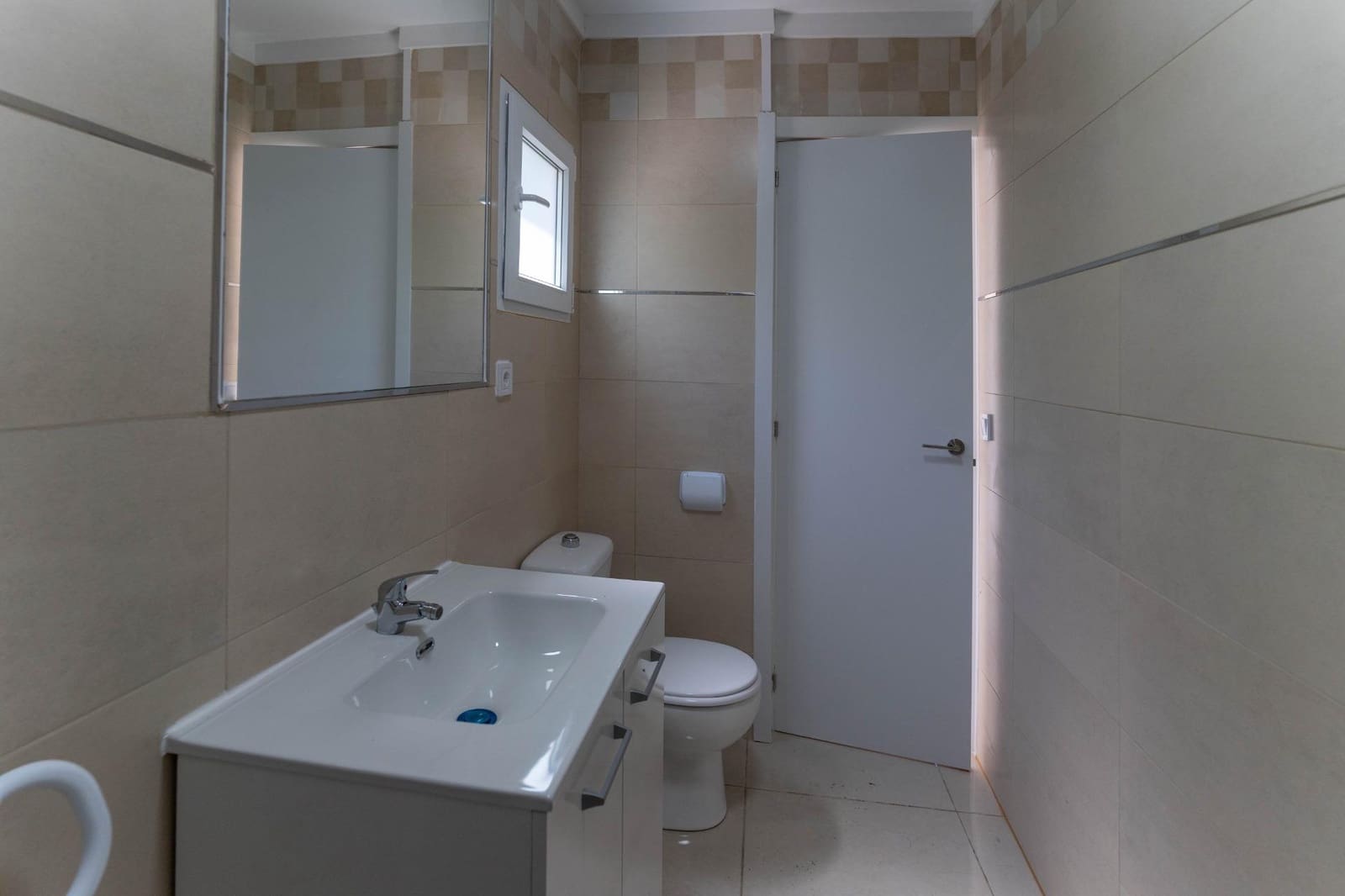 2 slaapkamer Villa te huur in Coin met garage - € 1.150 (Ref: 9878883)