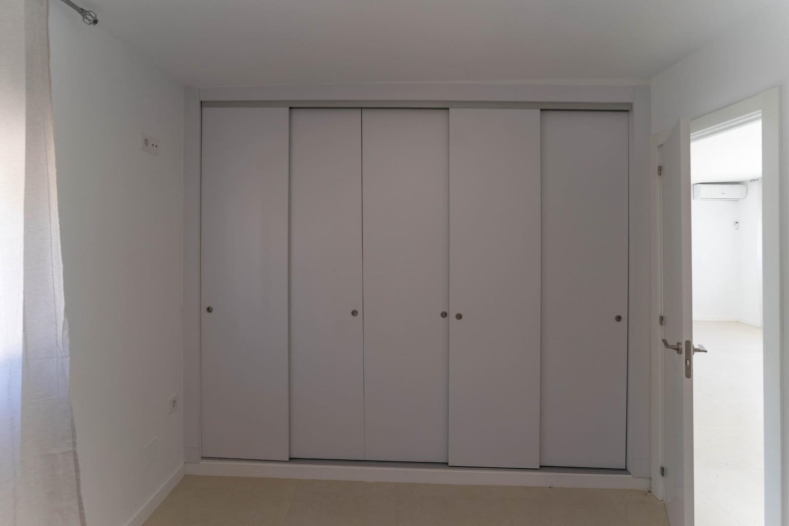 2 slaapkamer Villa te huur in Coin met garage - € 1.150 (Ref: 9878883)