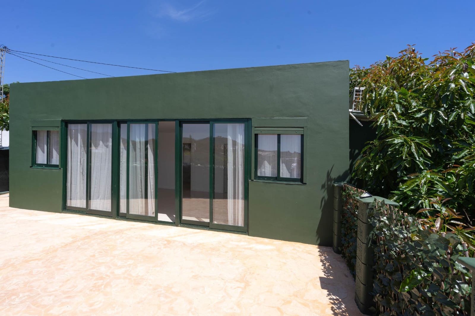 2 slaapkamer Villa te huur in Coin met garage - € 1.150 (Ref: 9878883)