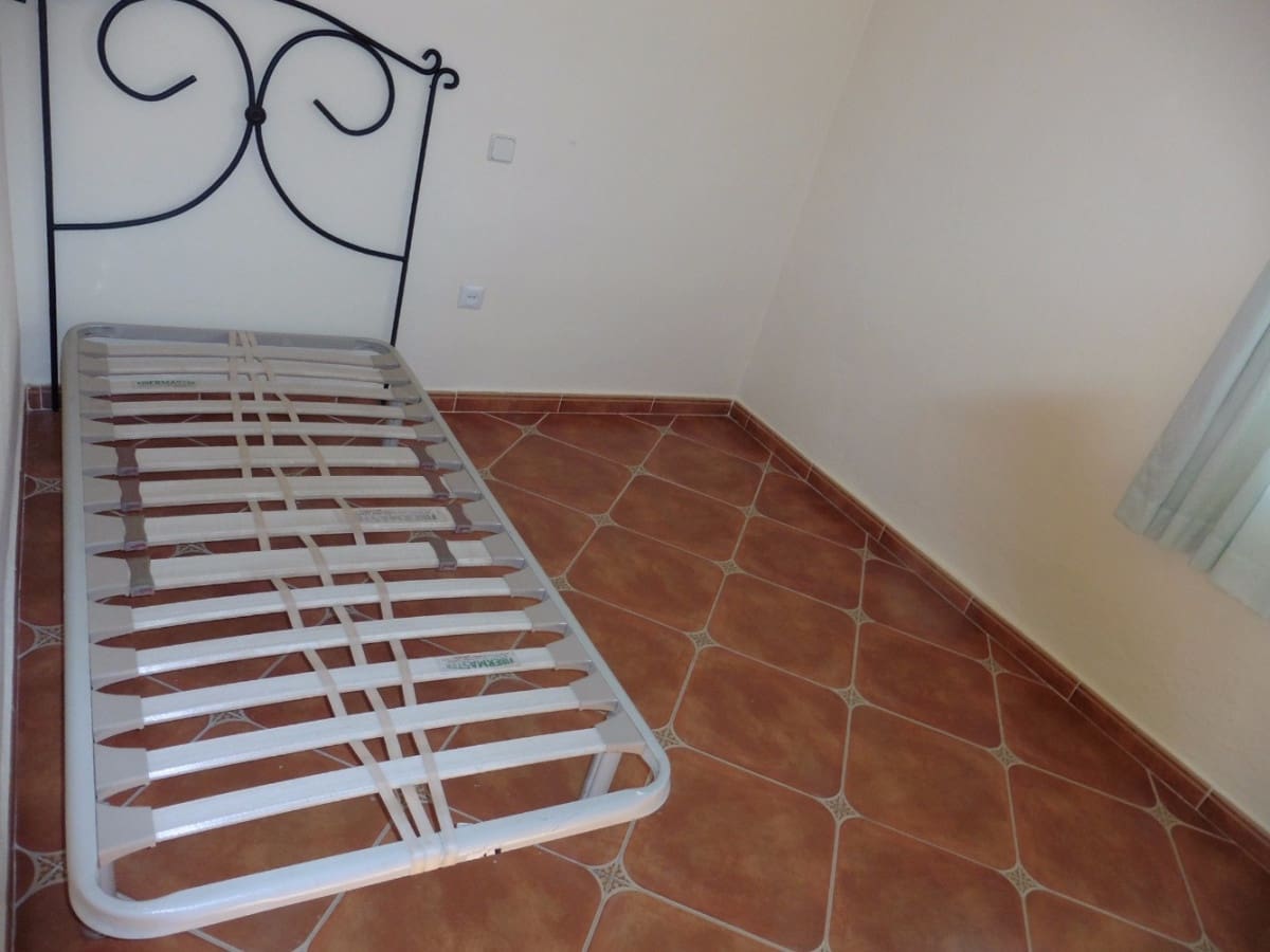 3 bedroom Villa for rent in Alhaurin el Grande - € 1,000 (Ref: 9893884)