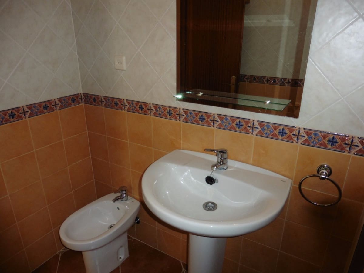 3 bedroom Villa for rent in Alhaurin el Grande - € 1,000 (Ref: 9893884)