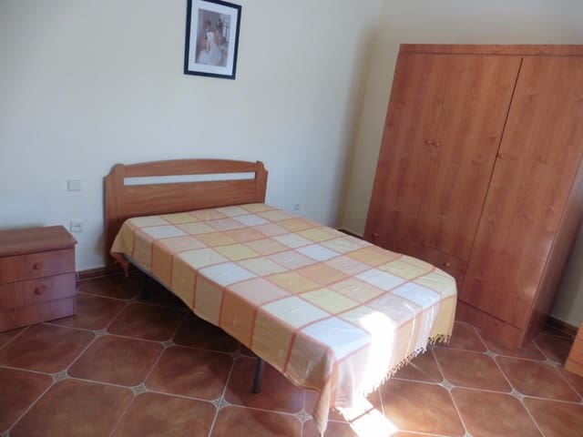 3 bedroom Villa for rent in Alhaurín el Grande - € 1,000 (Ref: 9893884)