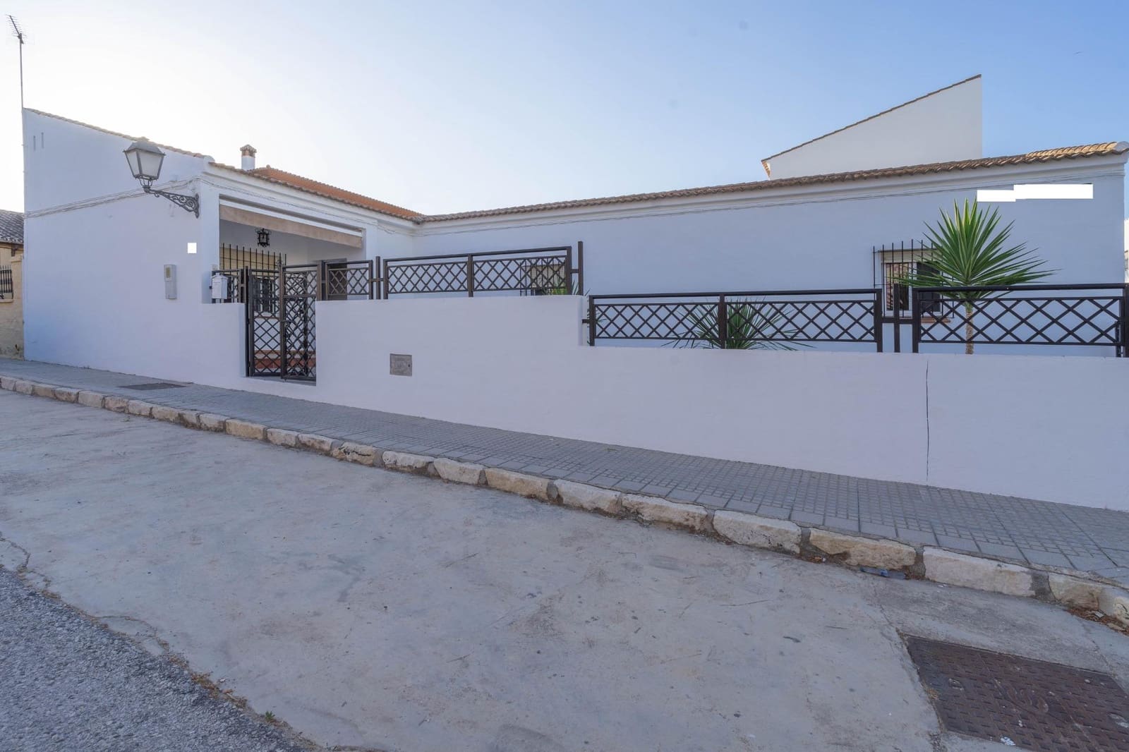 3 bedroom Villa for rent in Alhaurin el Grande - € 1,000 (Ref: 9893884)