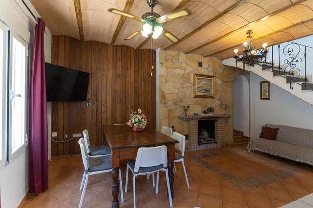 4 quarto Moradia em Banda para arrendar em Alhaurín el Grande com garagem - 1 400 € (Ref: 9903943)