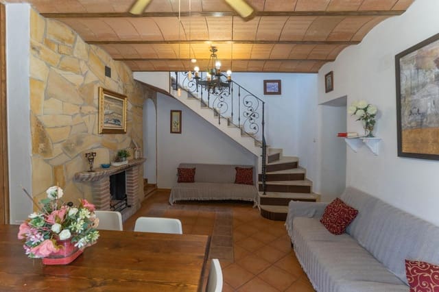 4 quarto Moradia em Banda para arrendar em Alhaurín el Grande com garagem - 1 400 € (Ref: 9903943)