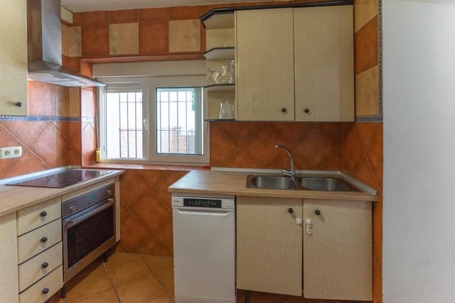 4 quarto Moradia em Banda para arrendar em Alhaurín el Grande com garagem - 1 400 € (Ref: 9903943)