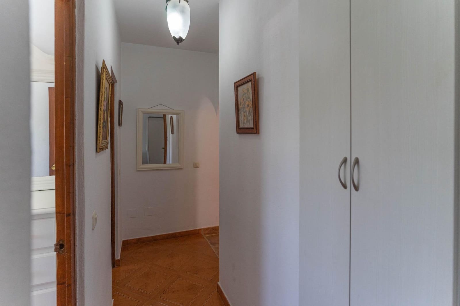 4 quarto Moradia em Banda para arrendar em Alhaurin el Grande com garagem - 1 400 € (Ref: 9903943)