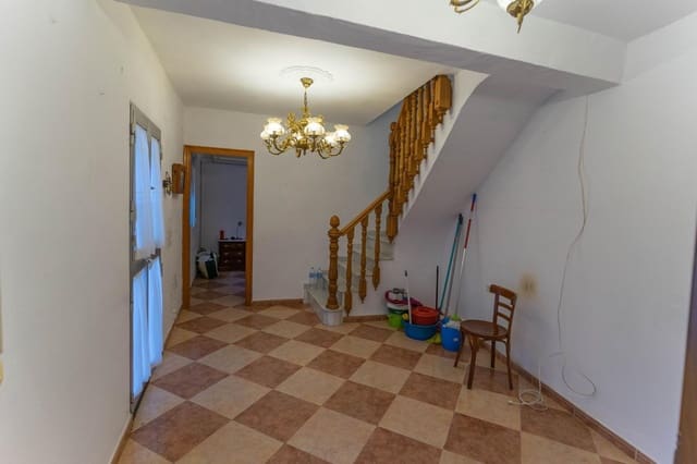 4 quarto Moradia em Banda para venda em Coín - 210 000 € (Ref: 9908044)