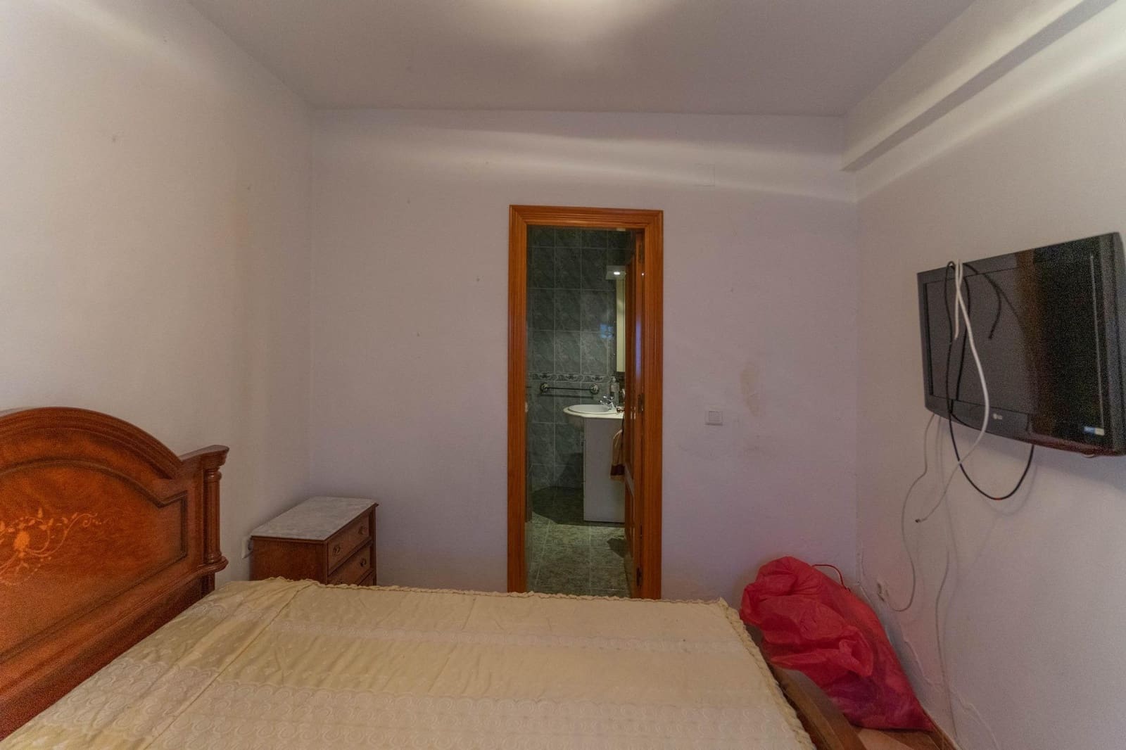 4 quarto Moradia em Banda para venda em Coin - 210 000 € (Ref: 9908044)
