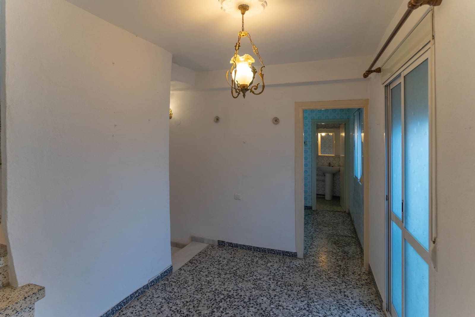 4 quarto Moradia em Banda para venda em Coin - 210 000 € (Ref: 9908044)