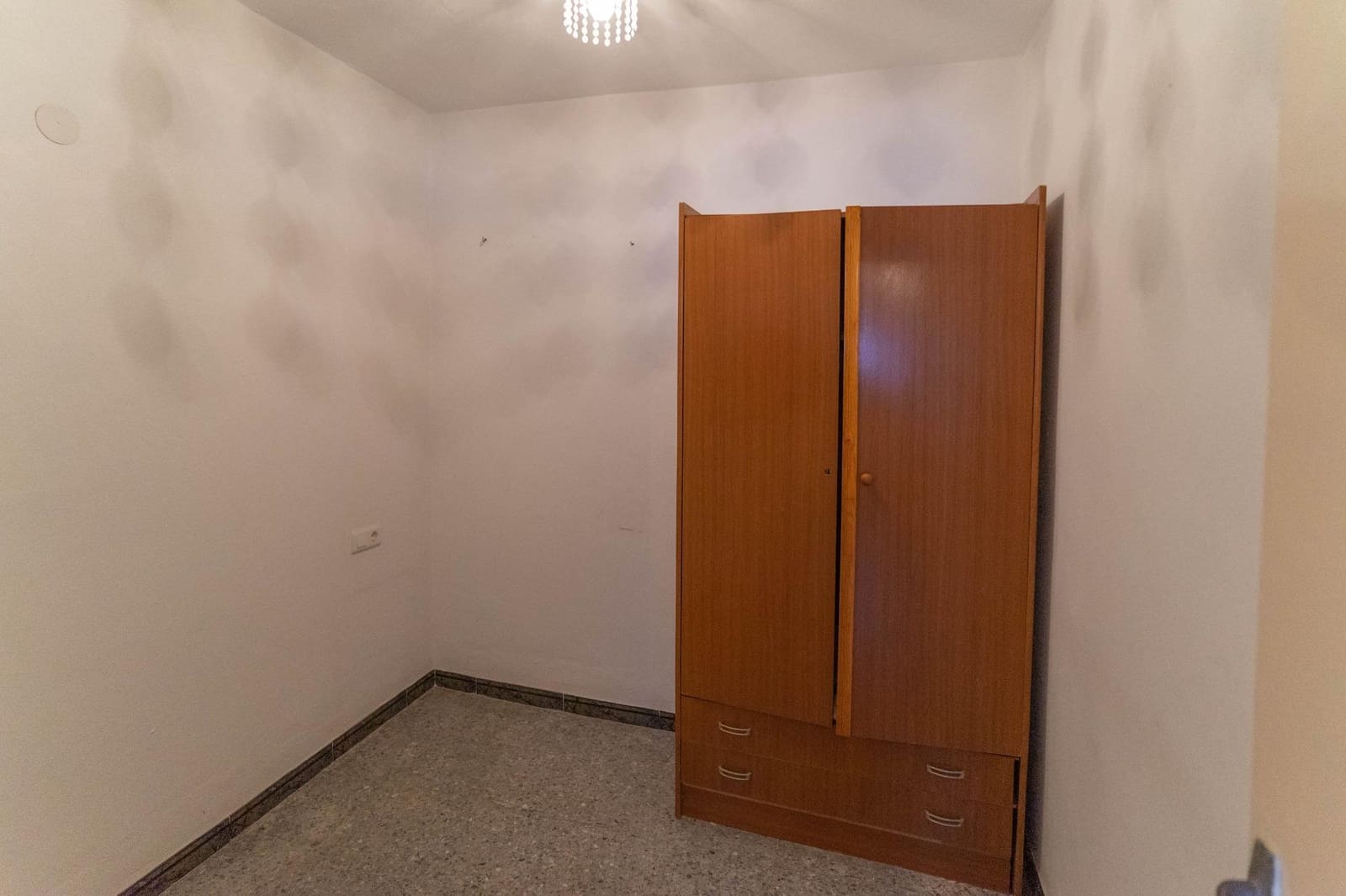 4 quarto Moradia em Banda para venda em Coin - 210 000 € (Ref: 9908044)
