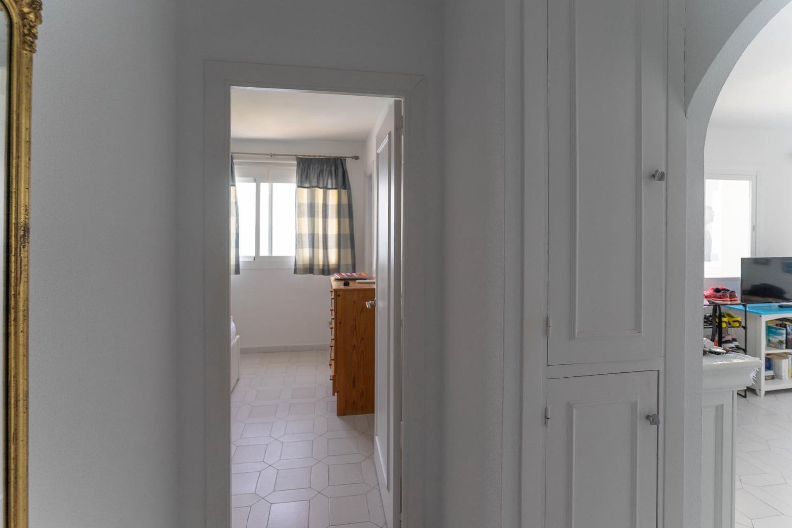 3 bedroom Flat for rent in Miraflores with pool - € 1,900 (Ref: 9945724)