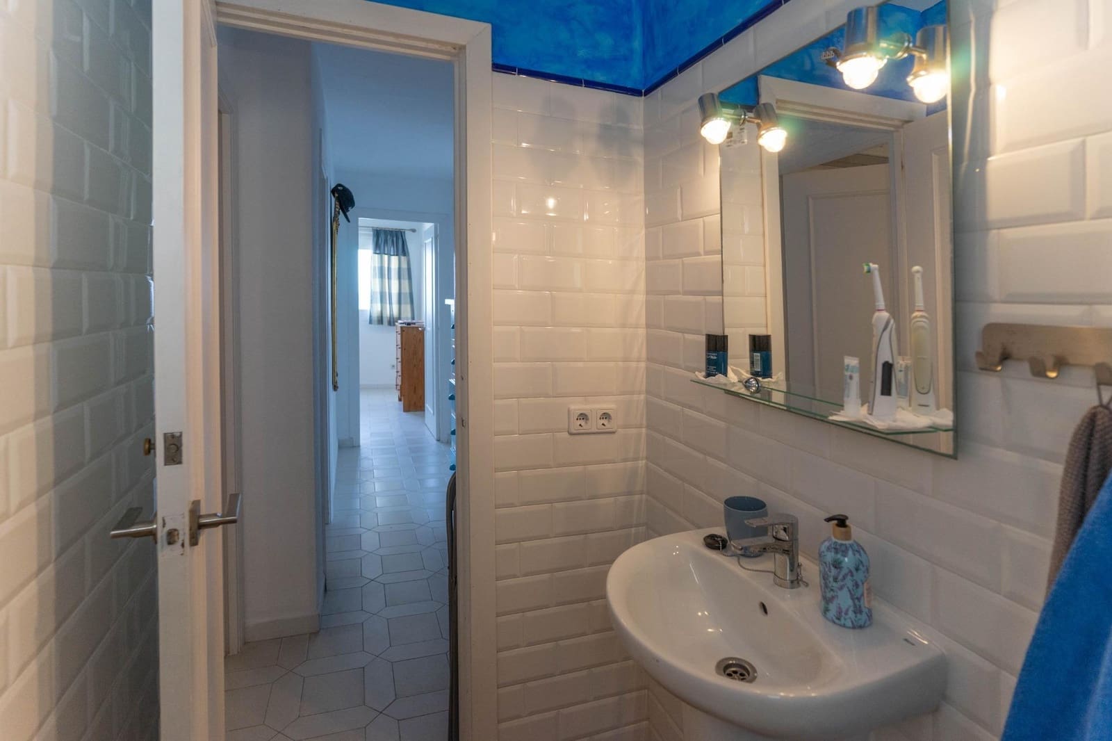3 bedroom Flat for rent in Miraflores with pool - € 1,900 (Ref: 9945724)