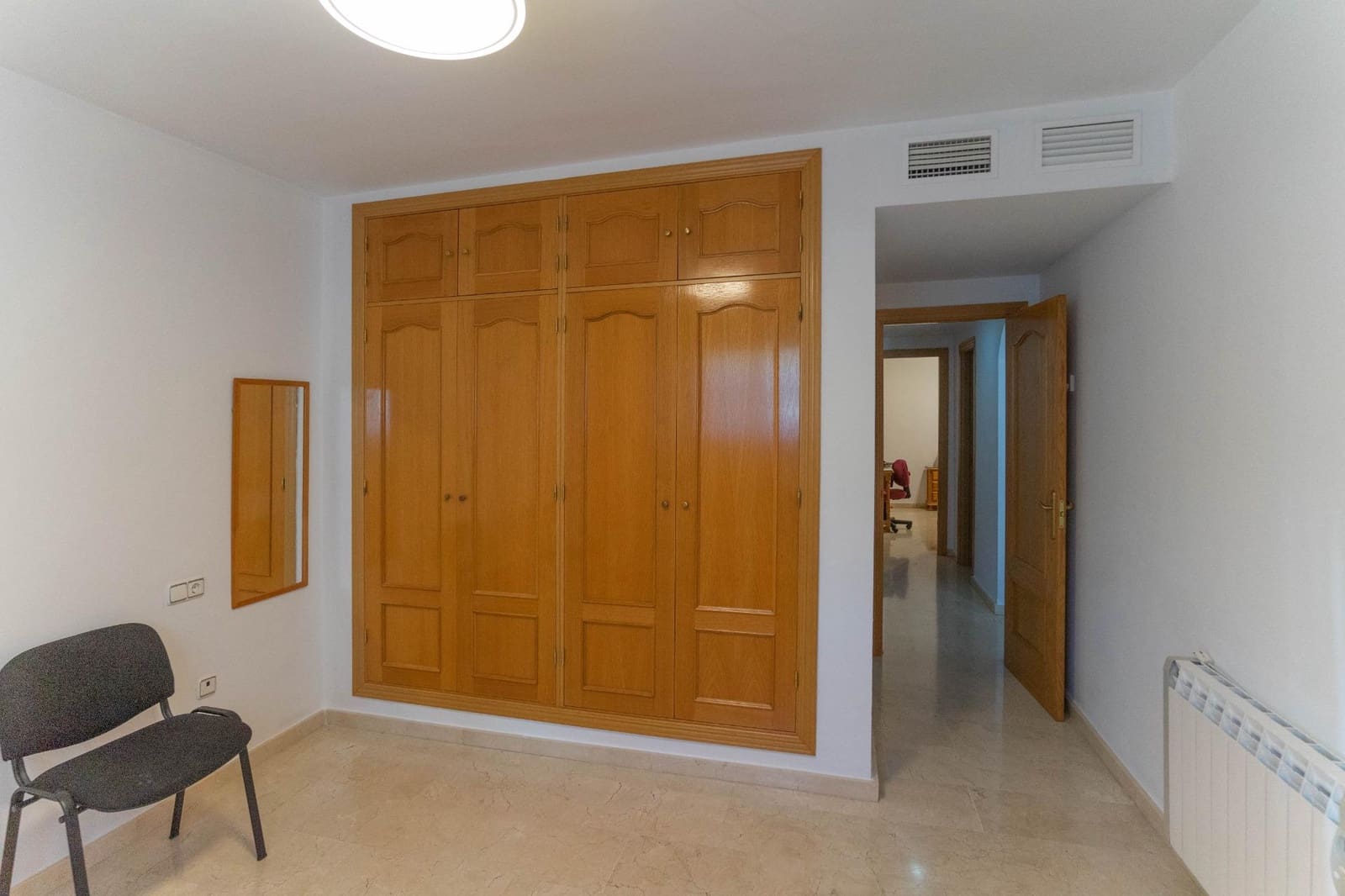 3 bedroom Flat for rent in Alhaurin el Grande with garage - € 950 (Ref: 9959797)