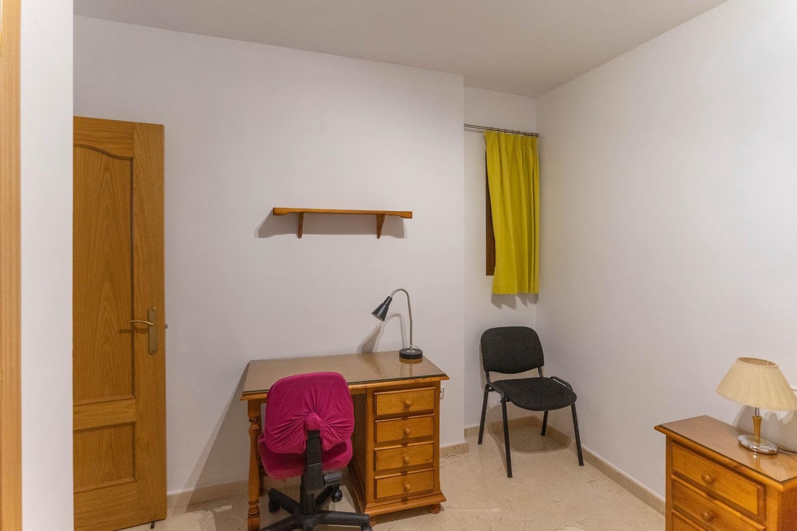 3 bedroom Flat for rent in Alhaurin el Grande with garage - € 950 (Ref: 9959797)