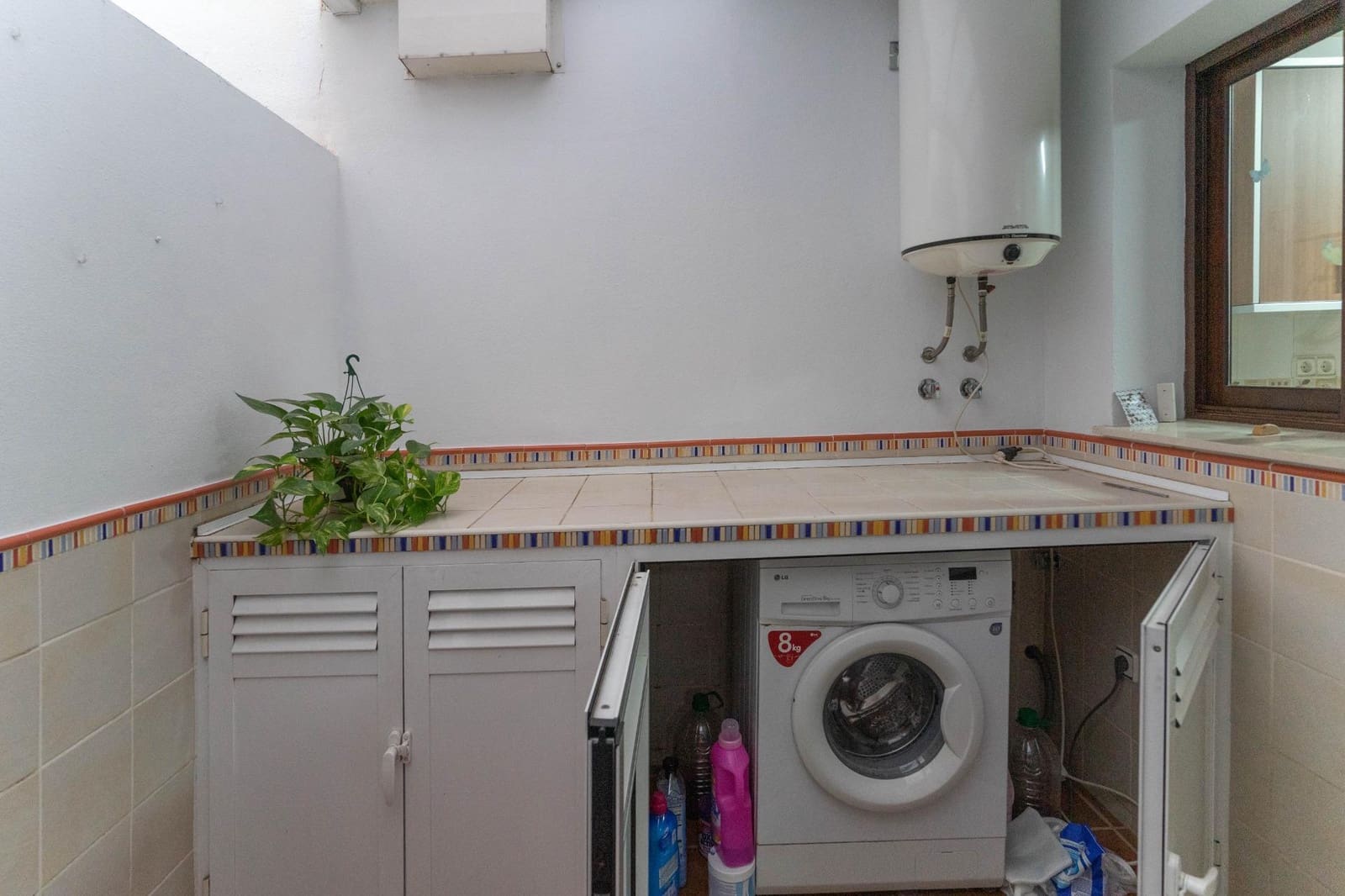 3 bedroom Flat for rent in Alhaurin el Grande with garage - € 950 (Ref: 9959797)