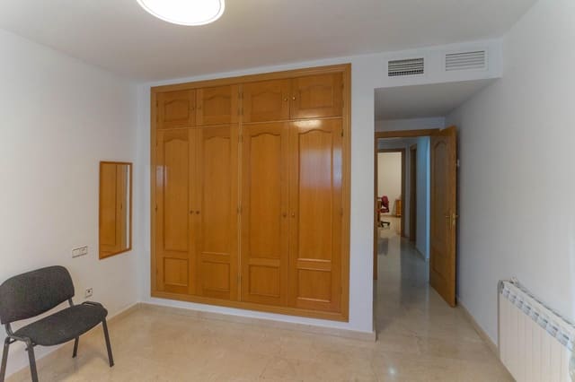 3 makuuhuone Asunto vuokrattavana paikassa Alhaurín el Grande mukana 
autotalli - 950 € (Ref: 9959797)