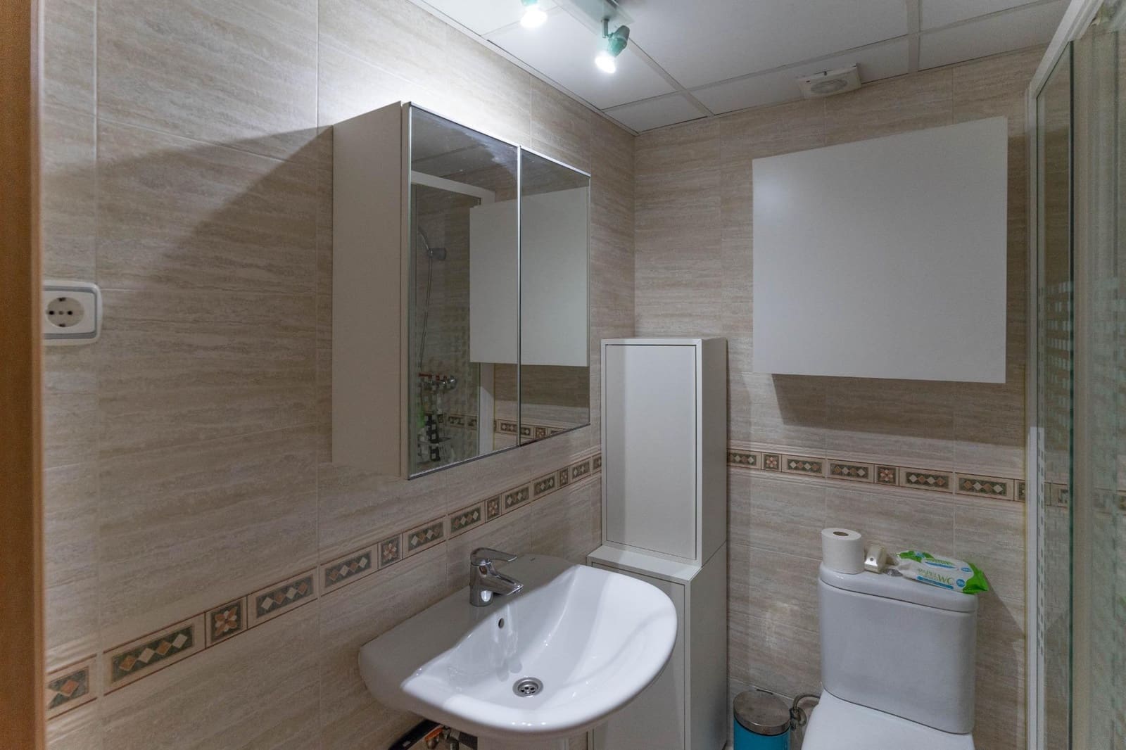 3 bedroom Flat for rent in Alhaurin el Grande with garage - € 950 (Ref: 9959797)