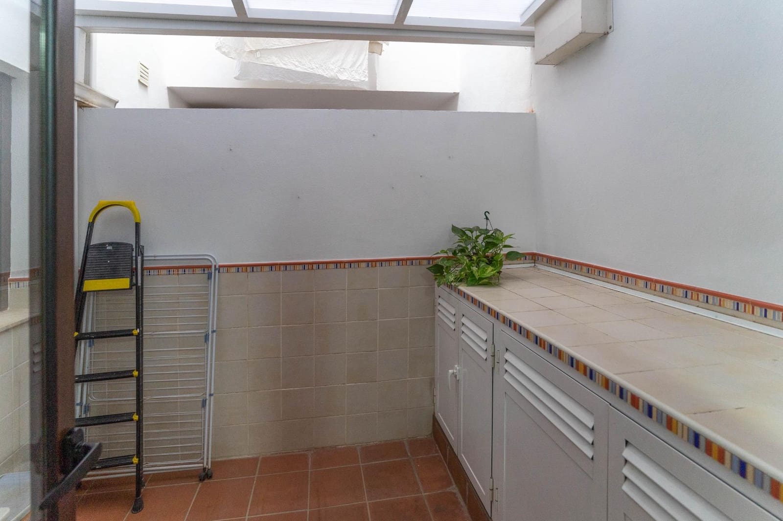 3 bedroom Flat for rent in Alhaurin el Grande with garage - € 950 (Ref: 9959797)