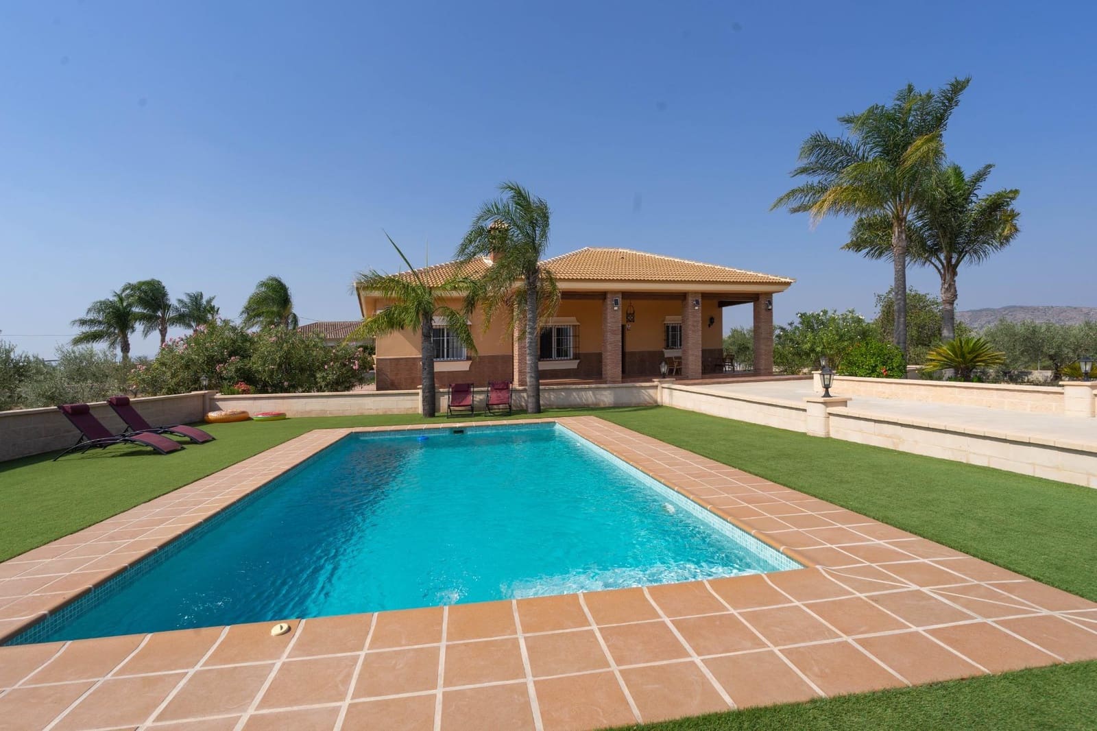 3 slaapkamer Villa te huur in Alhaurin el Grande met zwembad garage - € 2.100 (Ref: 9986878)