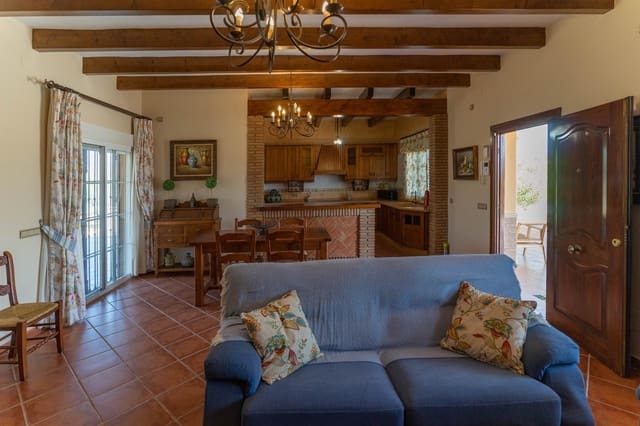 3 bedroom Villa for rent in Alhaurín el Grande with pool garage - € 2,100 (Ref: 9986878)