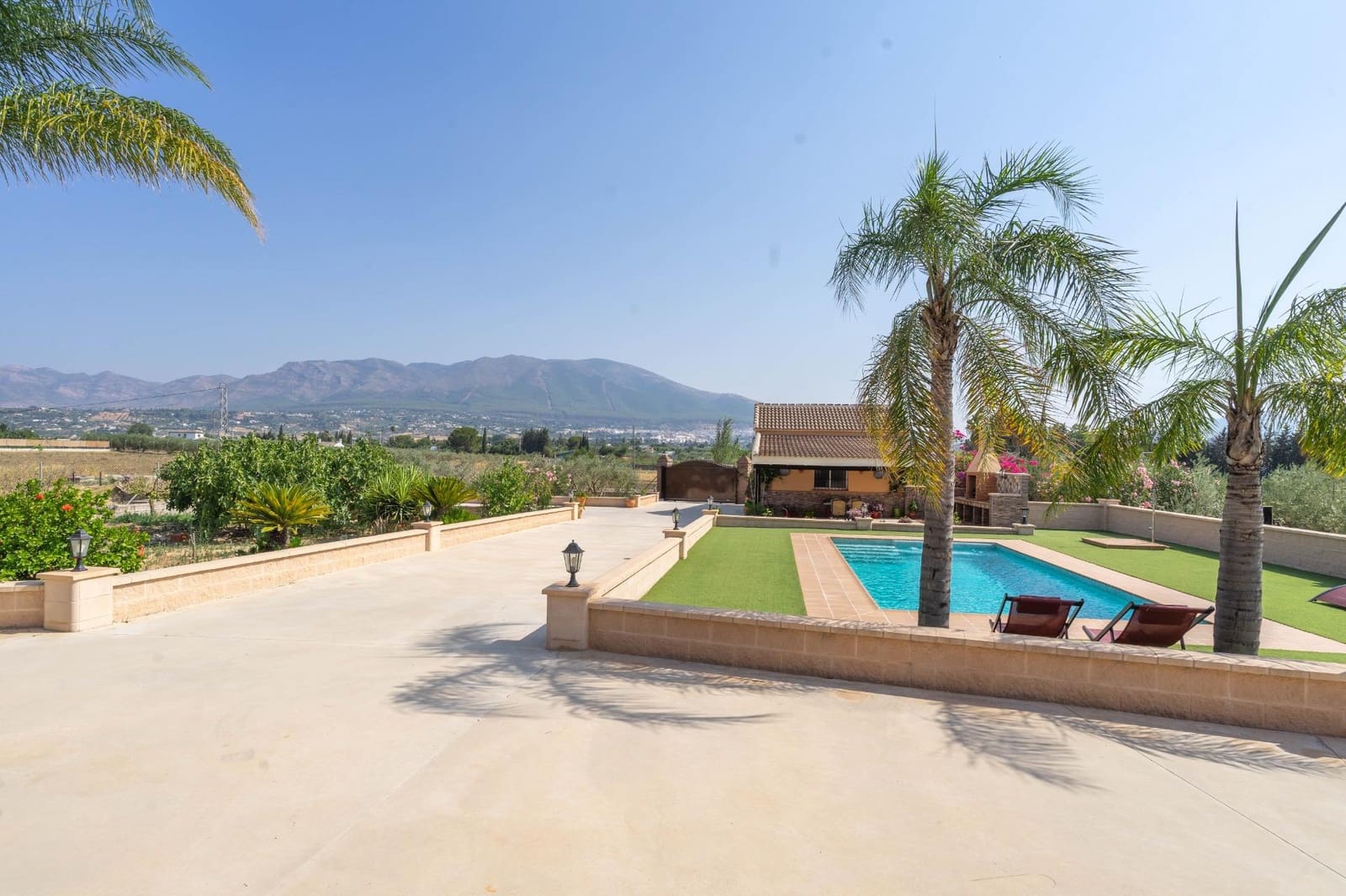 3 slaapkamer Villa te huur in Alhaurin el Grande met zwembad garage - € 2.100 (Ref: 9986878)