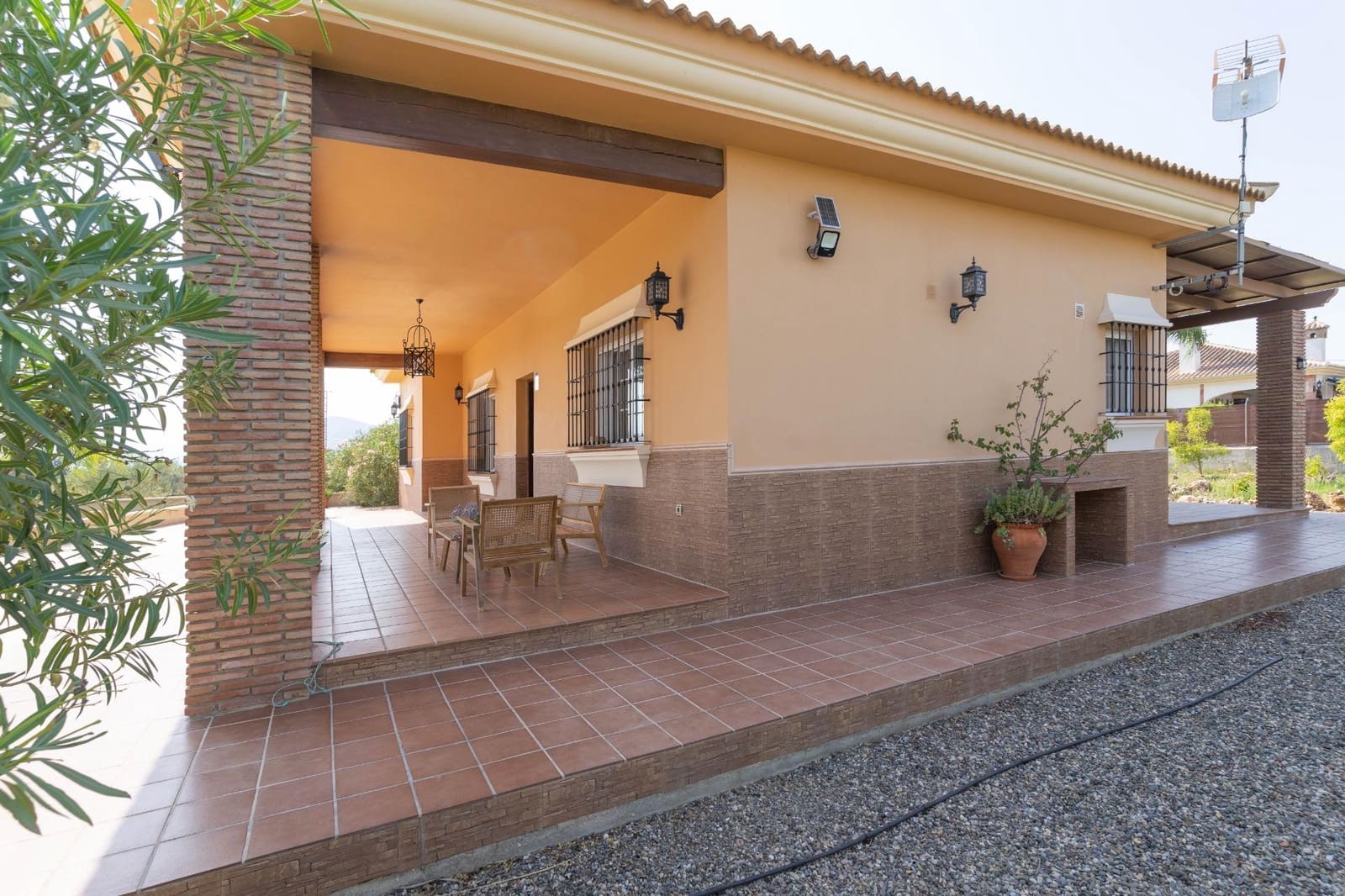 3 slaapkamer Villa te huur in Alhaurin el Grande met zwembad garage - € 2.100 (Ref: 9986878)