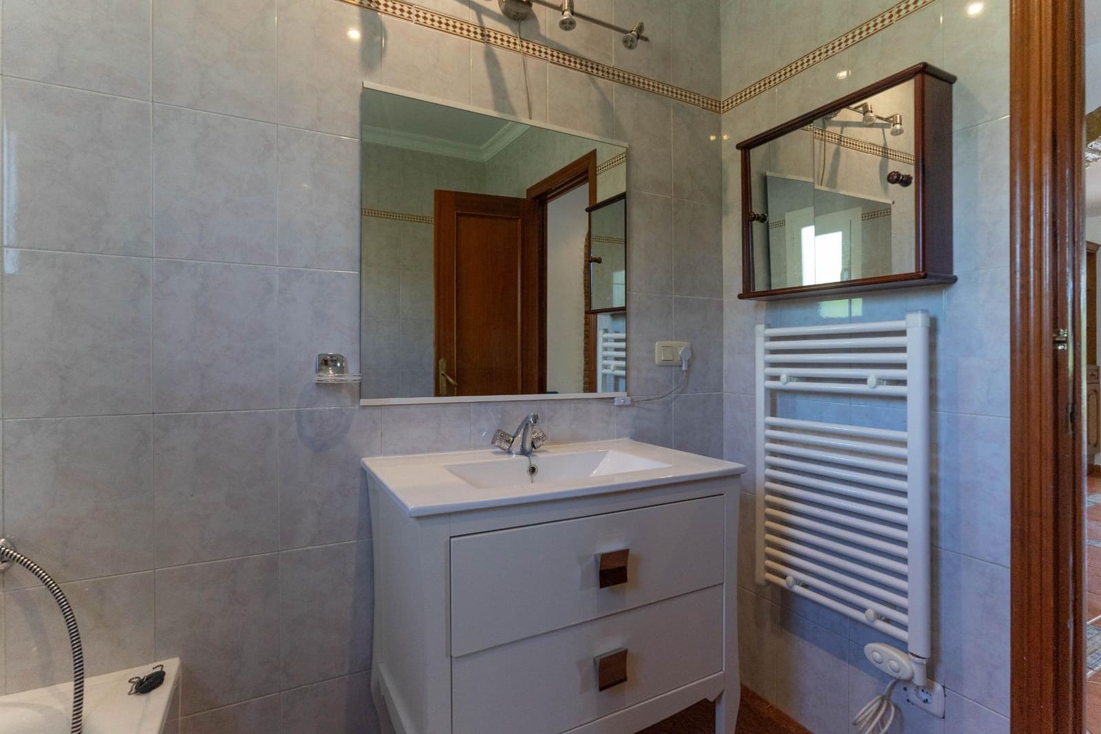 3 Zimmer Villa zu verkaufen in Alhaurin el Grande mit Pool Garage - 640.000 € (Ref: 9999633)