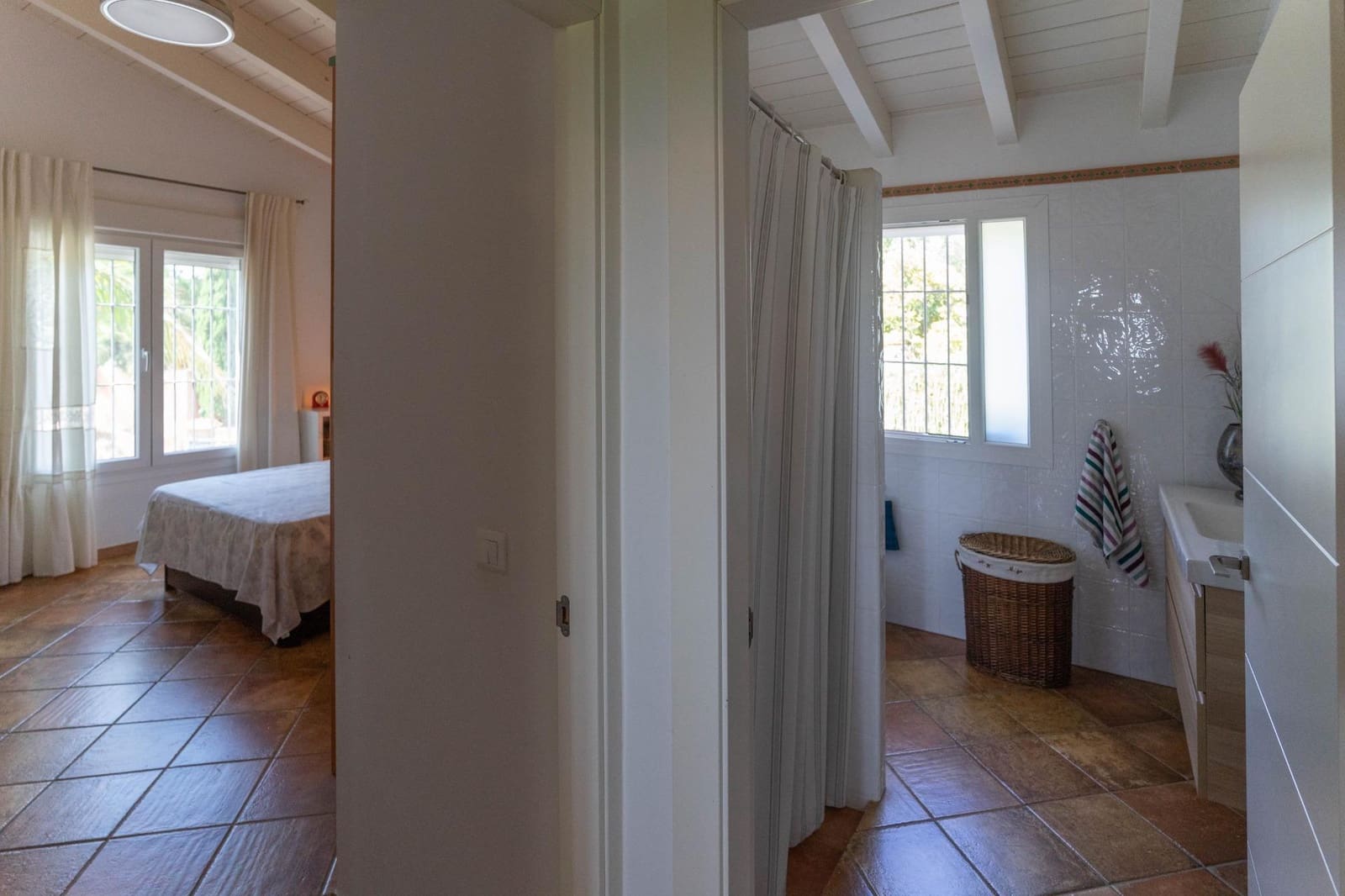 2 slaapkamer Villa te huur in Coin met zwembad garage - € 1.400 (Ref: 9999634)