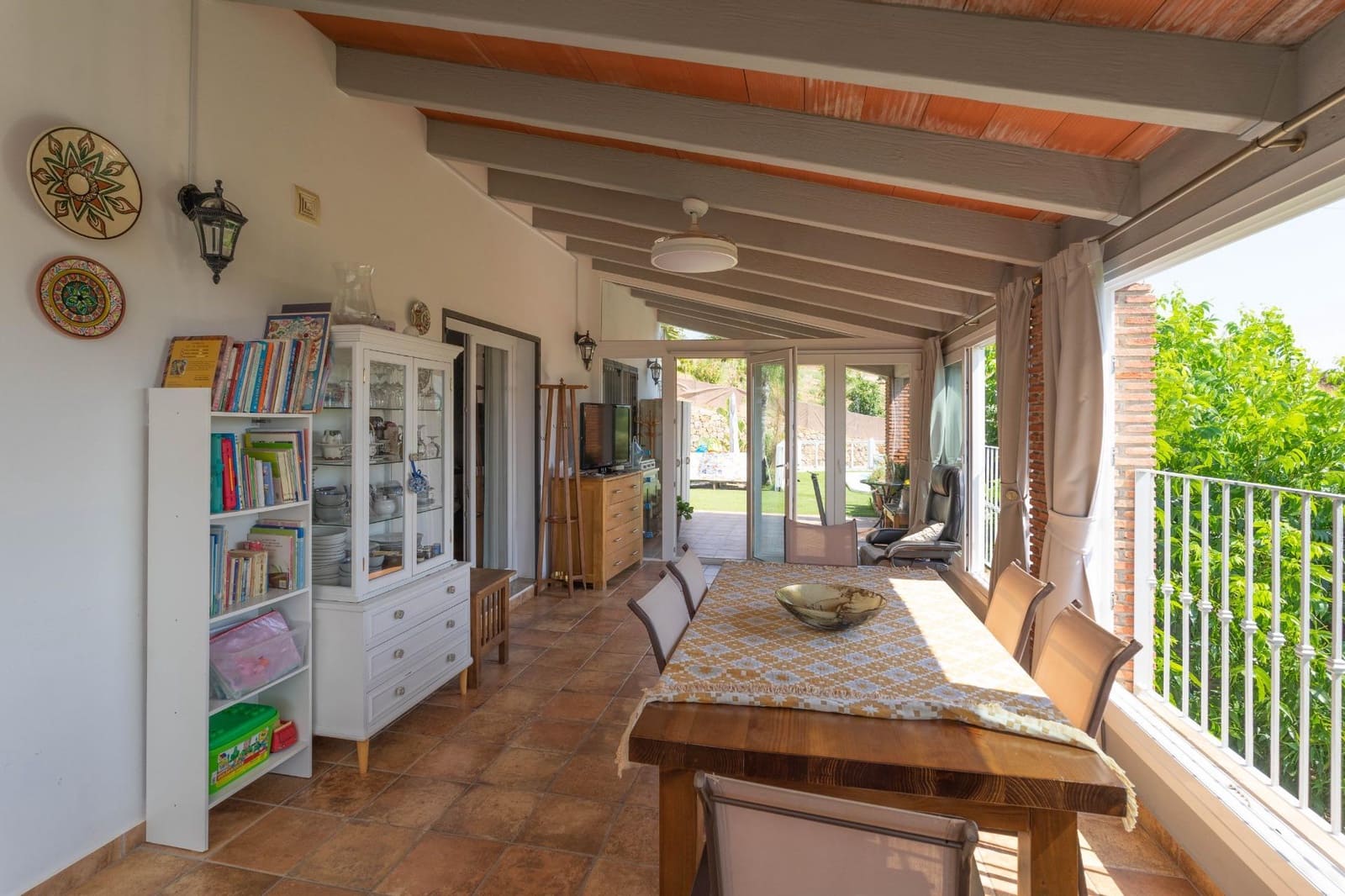 2 slaapkamer Villa te huur in Coin met zwembad garage - € 1.400 (Ref: 9999634)