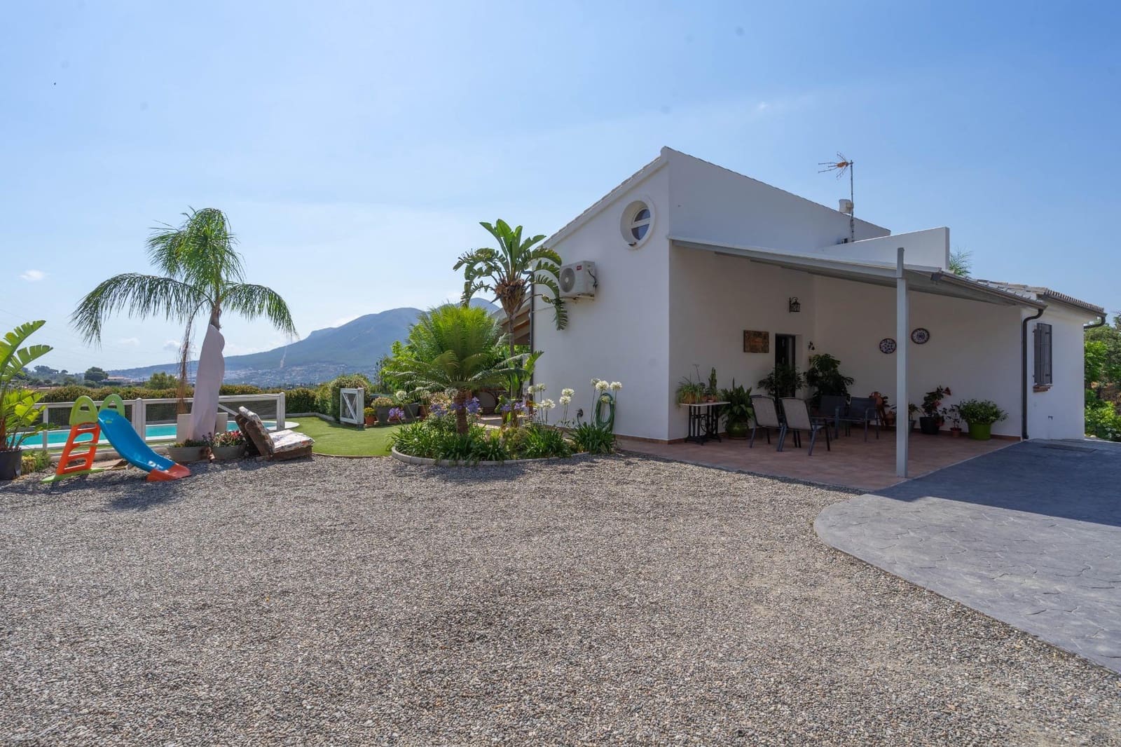 2 slaapkamer Villa te huur in Coin met zwembad garage - € 1.400 (Ref: 9999634)