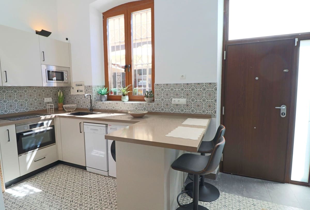 4 Zimmer Haus zu verkaufen in Almeria Stadt - 299.000 € (Ref: 10057389)