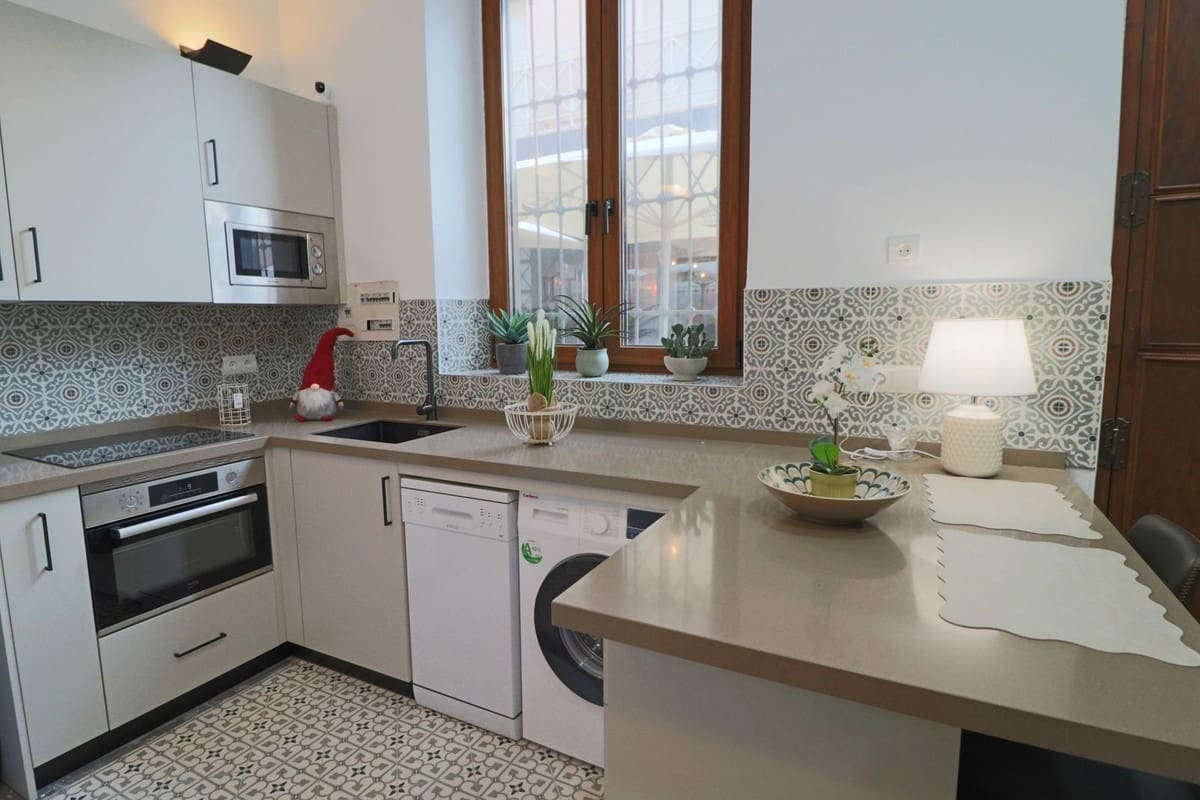 4 Zimmer Haus zu verkaufen in Almeria Stadt - 299.000 € (Ref: 10057389)