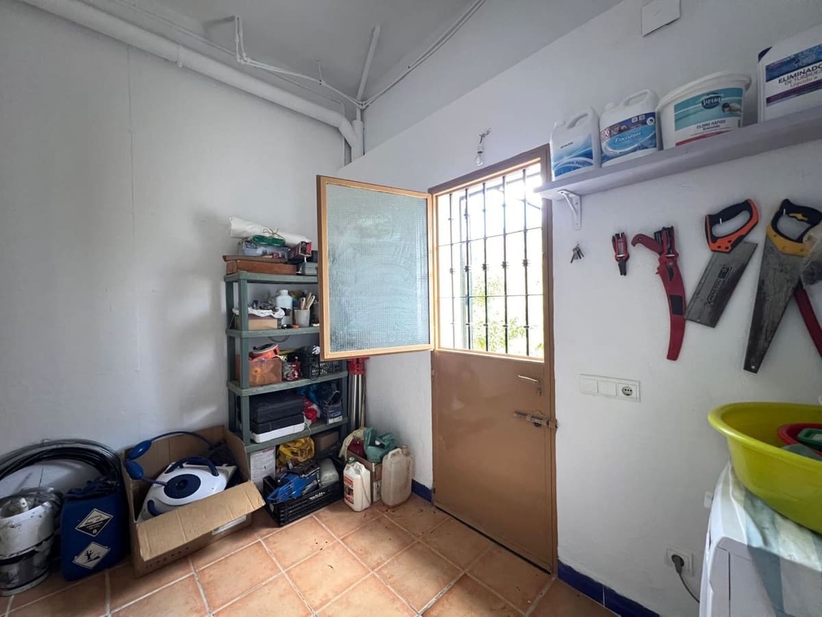 4 bedroom Finca/Country House for sale in Monda with pool garage - € 449,000 (Ref: 10057391)