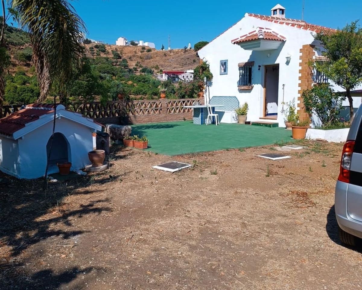 4 bedroom Finca/Country House for sale in Monda with pool garage - € 449,000 (Ref: 10057391)