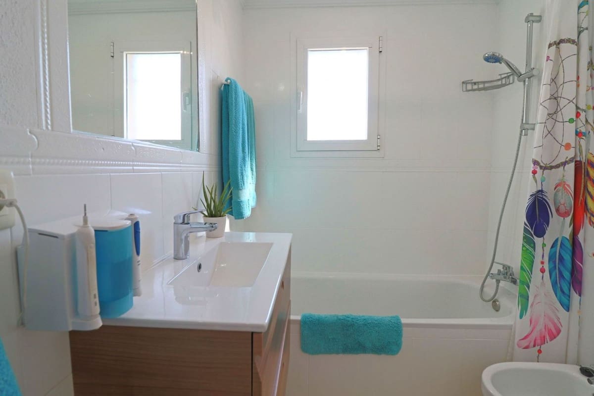 4 slaapkamer Huis te koop in Estepona met garage - € 768.000 (Ref: 10057396)