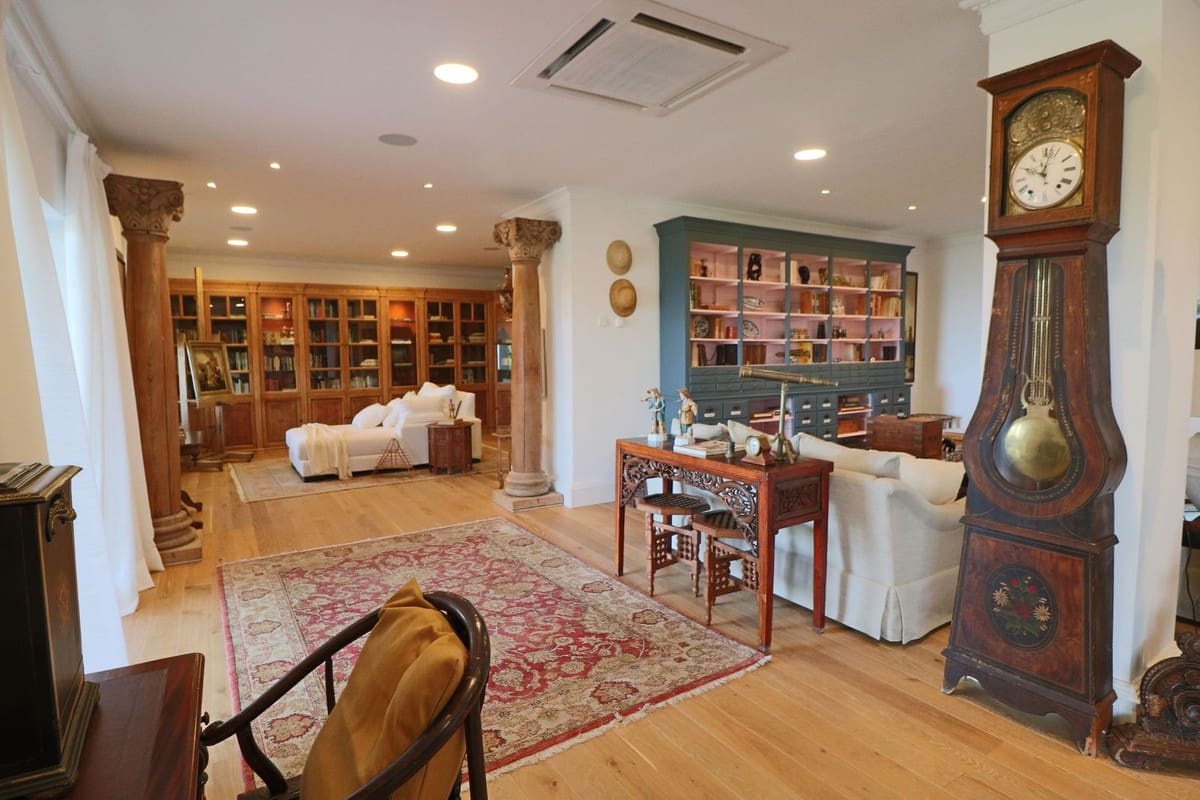 7 sypialnia Finka/Dom wiejski na sprzedaż w La Mairena z basenem garażem - 7 975 000 € (Ref: 10057399)