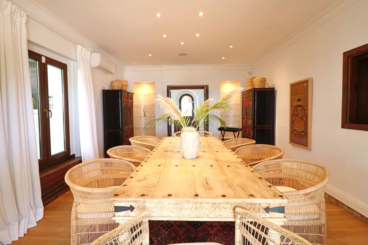 7 sypialnia Finka/Dom wiejski na sprzedaż w La Mairena z basenem garażem - 7 975 000 € (Ref: 10057399)
