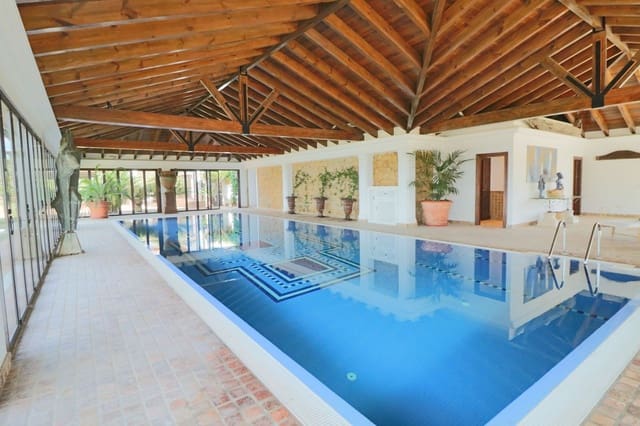 Finca/Casa Rural de 7 habitaciones en La Mairena, Ojen en venta con piscina garaje - 7.975.000 € (Ref: 10057399)